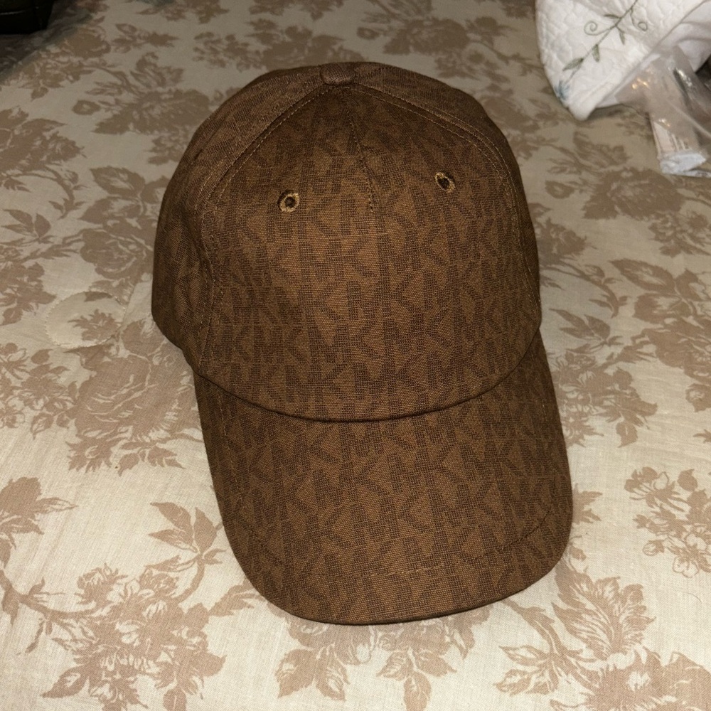 Micheal Kors Hat